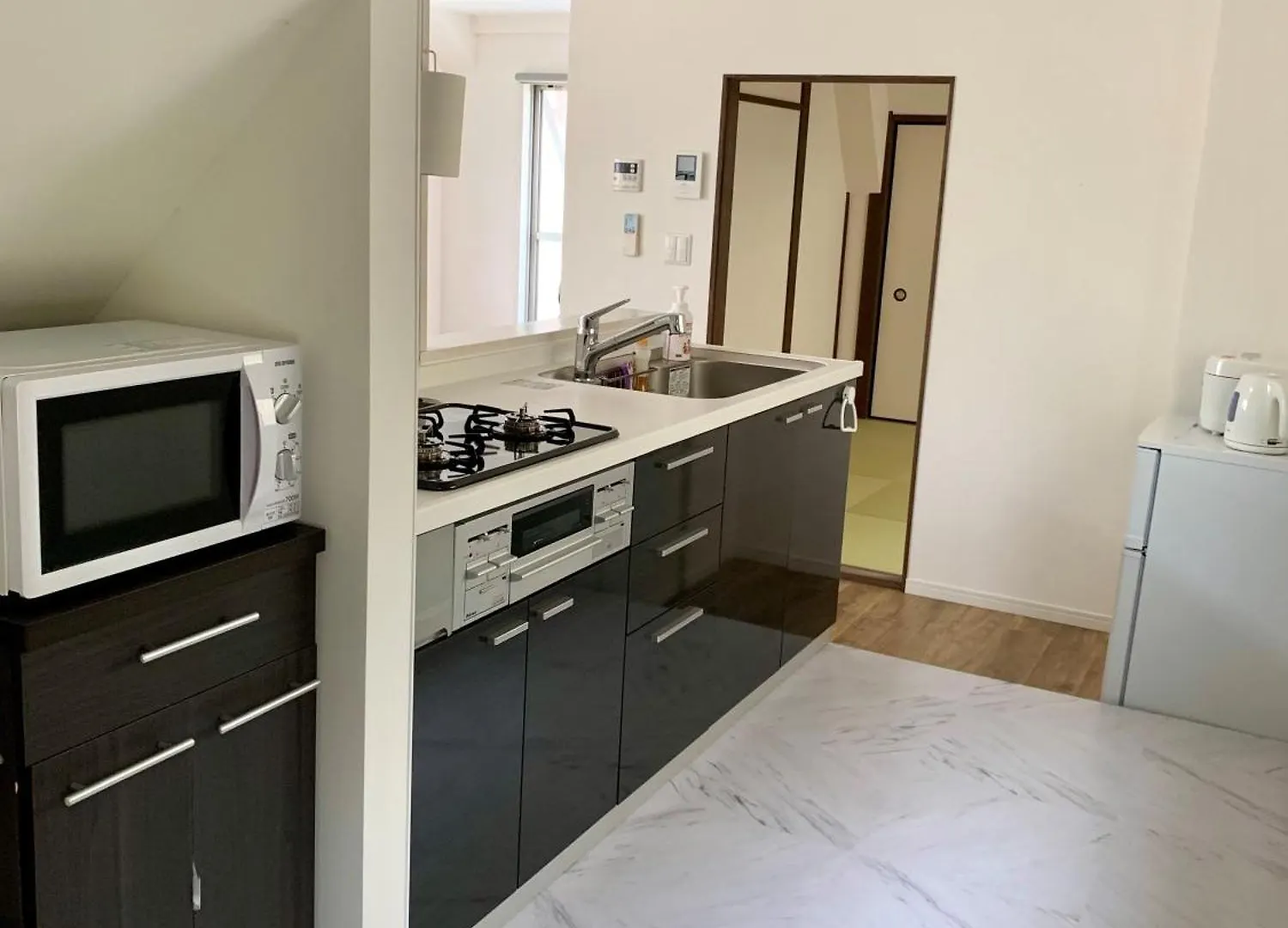 Quayside Sakuragicho 401 Apartman Jokohama Japán