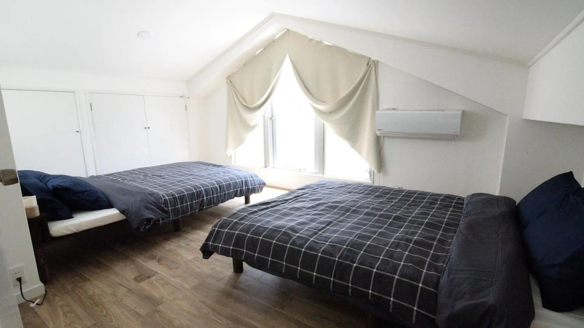 Quayside Sakuragicho 401 Apartman Jokohama